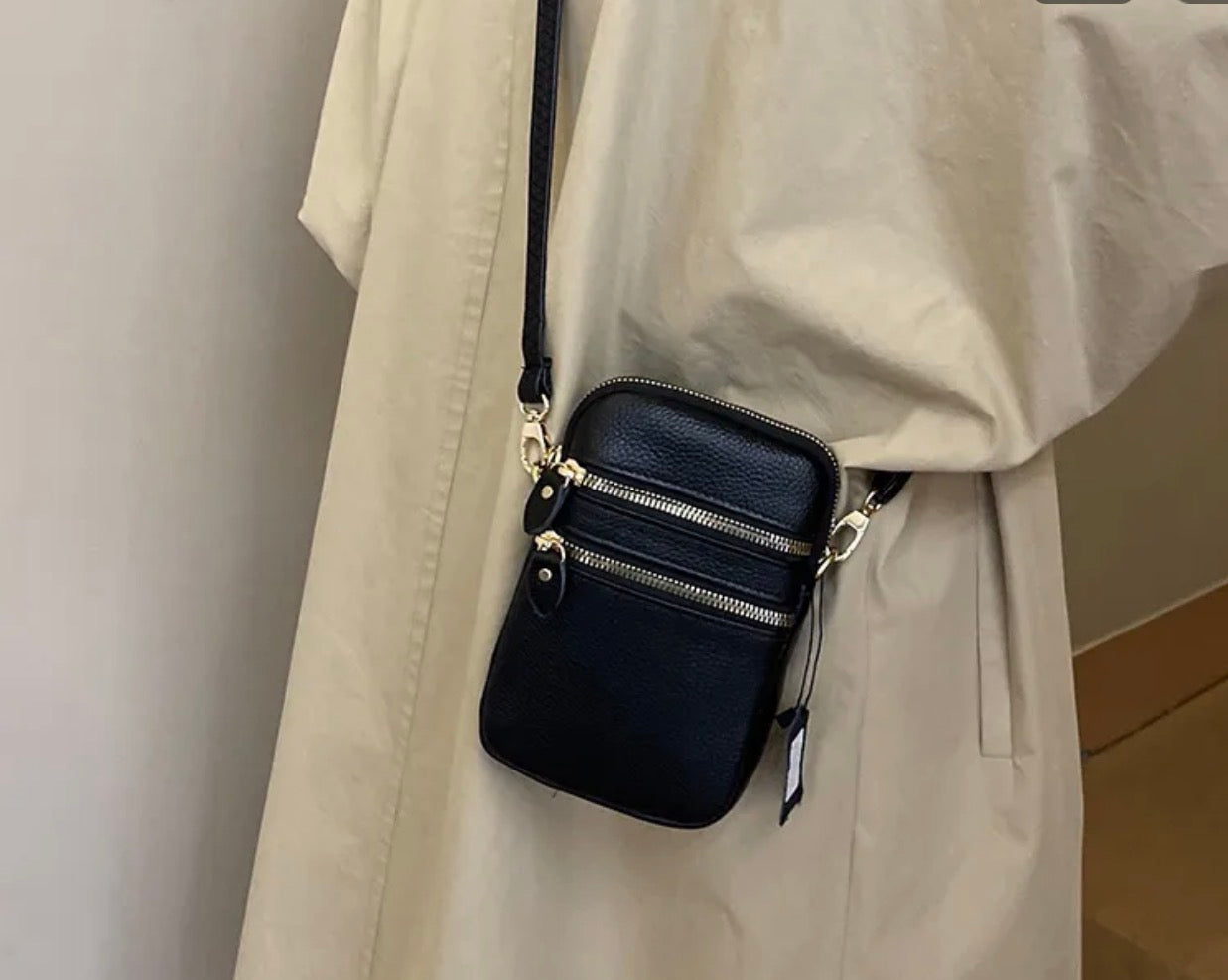 Women solid phone wallet